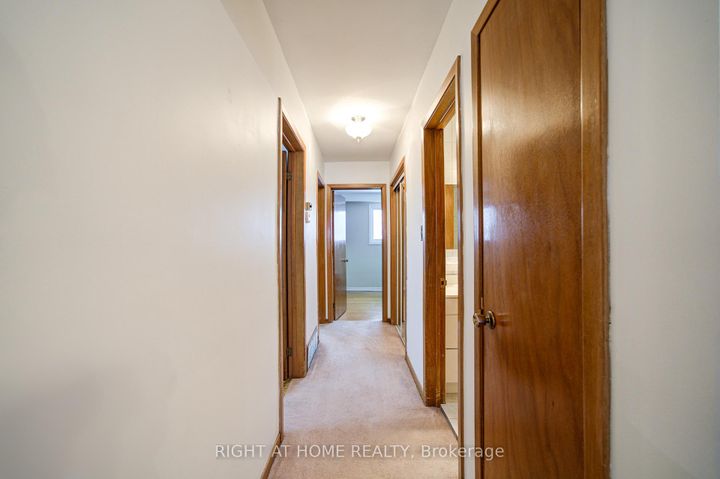 Photo 10 at 14 Castlebury Crescent, Steeles, Toronto