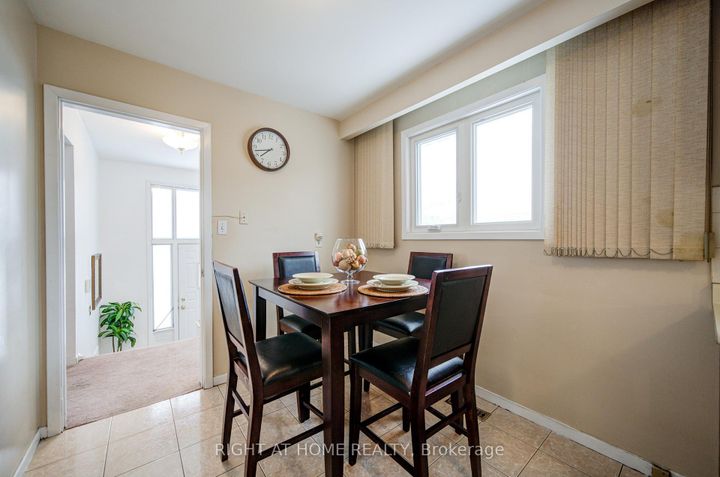 Photo 19 at 14 Castlebury Crescent, Steeles, Toronto