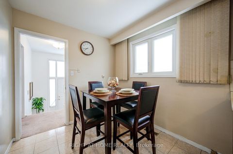 Photo 19 at 14 Castlebury Crescent, Steeles, Toronto