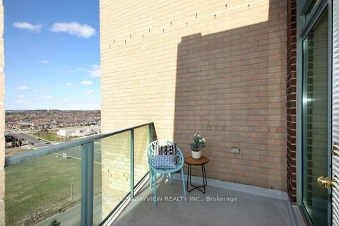 Photo 19 at PH12 - 23 Oneida Crescent, Langstaff, Richmond Hill