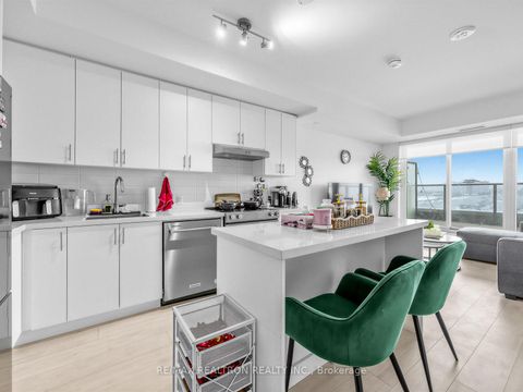 Photo 8 at 230 - 8960 Jane Street, Vellore Village, Vaughan