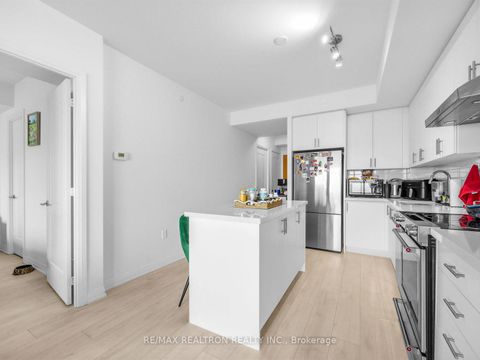 Photo 10 at 230 - 8960 Jane Street, Vellore Village, Vaughan