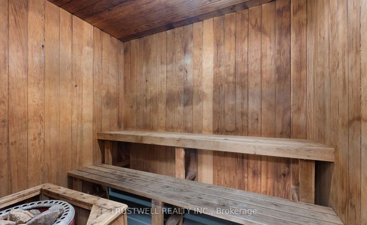 Photo 14 at 1707 - 10 Markbrook Lane, Jamestown, Toronto