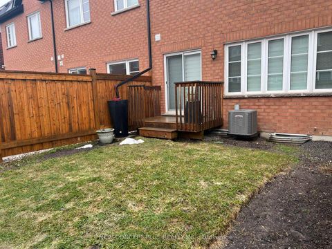 Photo 17 at 23 Lowther Avenue N, Oak Ridges, Richmond Hill