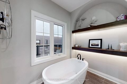 Photo 36 at 31 Naughton Drive, Westbrook, Richmond Hill