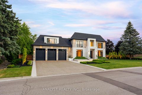 Photo 1 at 81 Ellis Avenue, Nobleton, King