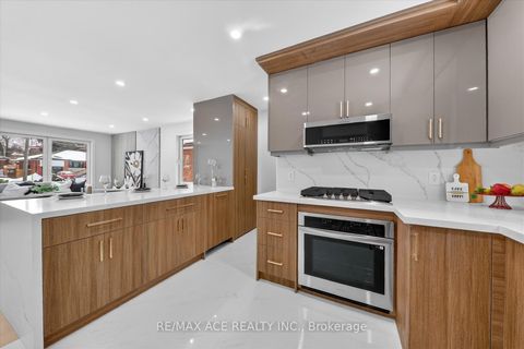 Photo 12 at 53 Sharbot Avenue, Woburn, Toronto