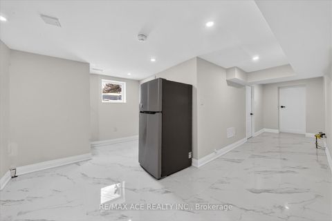 Photo 28 at 53 Sharbot Avenue, Woburn, Toronto