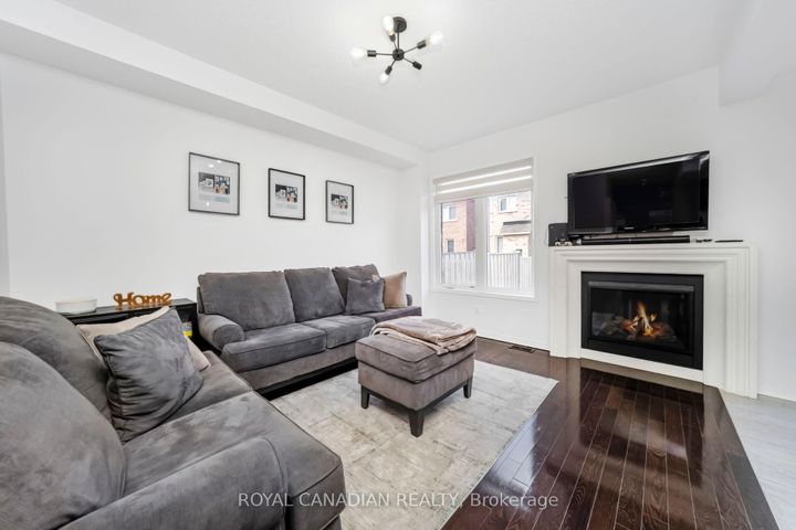 Photo 15 at 10 Yellowknife Road, Wellington, Brampton