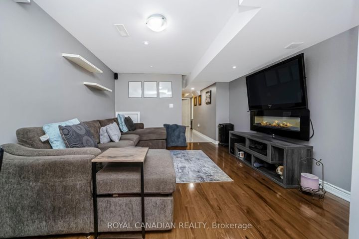 Photo 36 at 10 Yellowknife Road, Wellington, Brampton