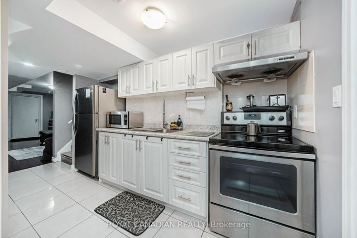 Photo 41 at 10 Yellowknife Road, Wellington, Brampton