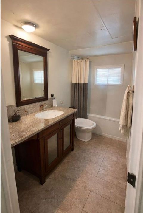 Photo 6 at 6 Pinehill Court, Stroud, Innisfil