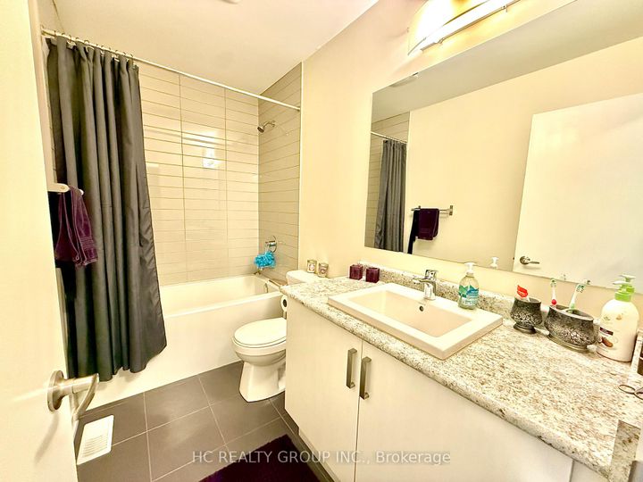 Photo 10 at 4 Sand Hill Mews, Patterson, Vaughan