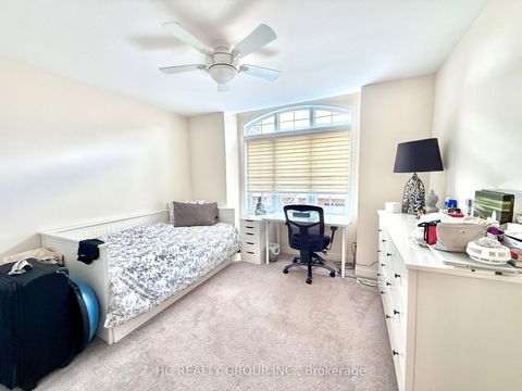 Photo 9 at 4 Sand Hill Mews, Patterson, Vaughan