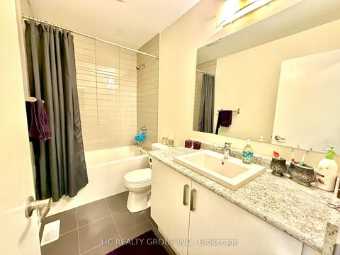 Photo 10 at 4 Sand Hill Mews, Patterson, Vaughan