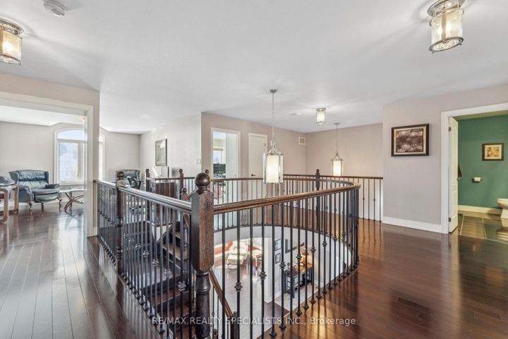Photo 14 at 9 Flanders Road, Credit Valley, Brampton