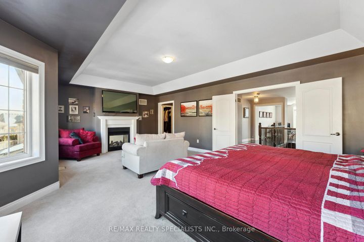 Photo 23 at 9 Flanders Road, Credit Valley, Brampton