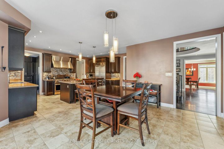 Photo 34 at 9 Flanders Road, Credit Valley, Brampton