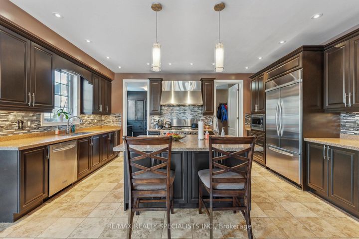 Photo 36 at 9 Flanders Road, Credit Valley, Brampton