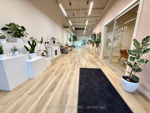 Photo 3 at 89 Bentworth Avenue, Glen Park, Toronto