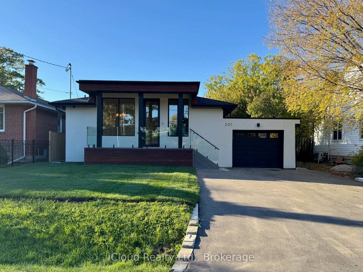 Photo 1 at 201 Troy Street, Mineola, Mississauga