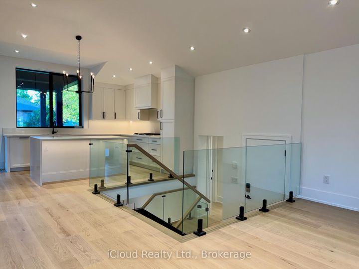 Photo 10 at 201 Troy Street, Mineola, Mississauga