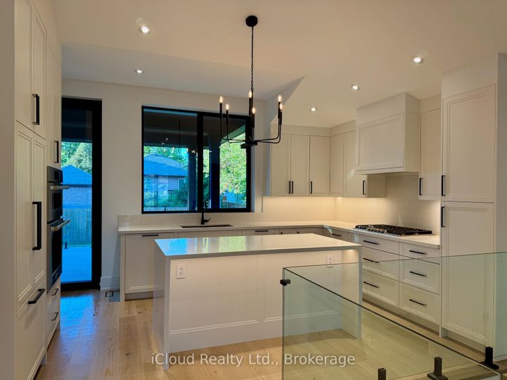 Photo 13 at 201 Troy Street, Mineola, Mississauga