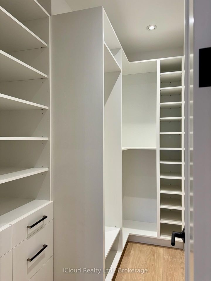 Photo 22 at 201 Troy Street, Mineola, Mississauga