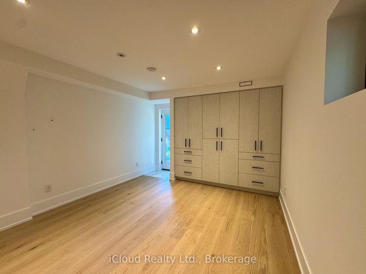 Photo 27 at 201 Troy Street, Mineola, Mississauga