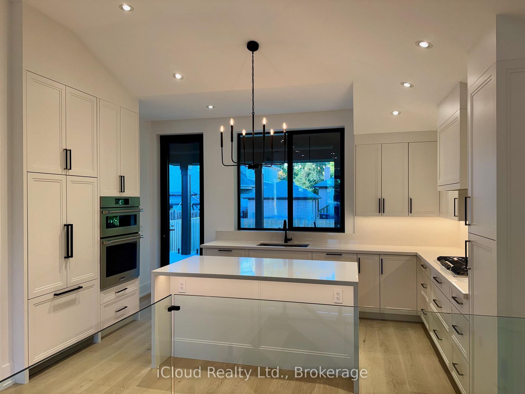 201 Troy Street, Mineola, Mississauga 