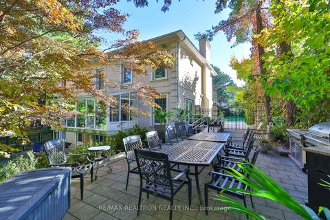 Photo 2 at 38 Saintfield Avenue, York Mills, Toronto