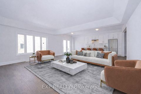 Photo 4 at 114 Seguin Street, Oak Ridges, Richmond Hill