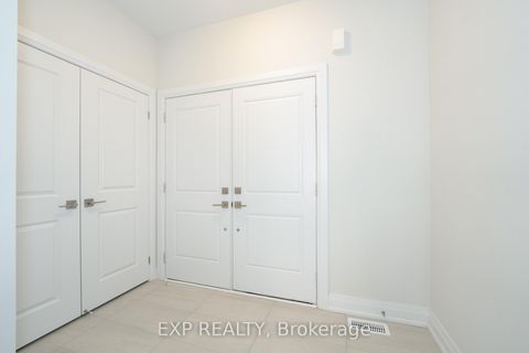 Photo 5 at 114 Seguin Street, Oak Ridges, Richmond Hill