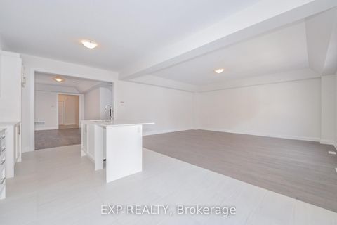 Photo 11 at 114 Seguin Street, Oak Ridges, Richmond Hill