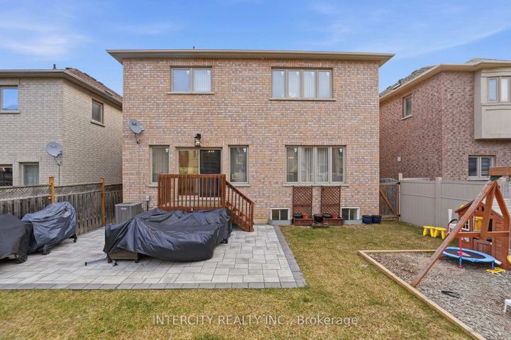 Photo 34 at 568 Grand Trunk Avenue, Patterson, Vaughan