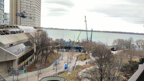 Photo 6 at 838 - 33 Harbour Square, Waterfront Communities C1, Toronto