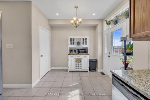 Photo 11 at 12 - 10 Porter Avenue W, West Woodbridge, Vaughan