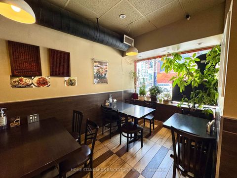 Photo 3 at 586 Bloor Street W, Annex, Toronto