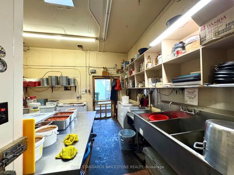 Photo 9 at 586 Bloor Street W, Annex, Toronto