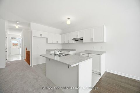 Photo 3 at 251 Wilcox Drive, Stayner, Clearview