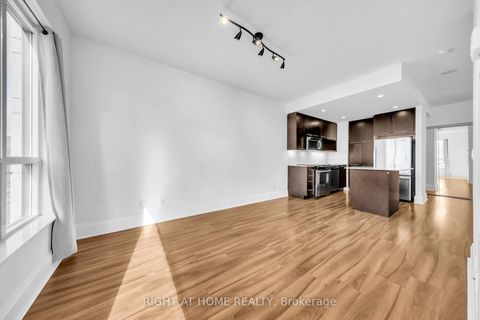 Photo 3 at 1618 - 100 Harrison Garden Boulevard, Willowdale East, Toronto