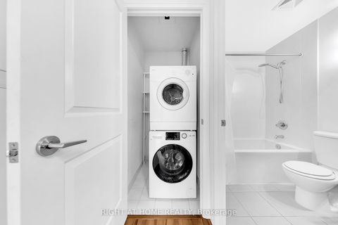 Photo 16 at 1618 - 100 Harrison Garden Boulevard, Willowdale East, Toronto