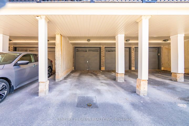 Photo 2 at 76 - 383 Dundas Street E, Waterdown, Hamilton