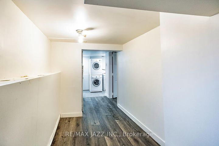 Photo 18 at 548 Front Street, Central, Oshawa