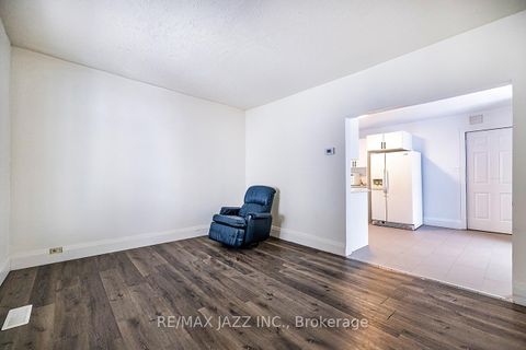 Photo 6 at 548 Front Street, Central, Oshawa