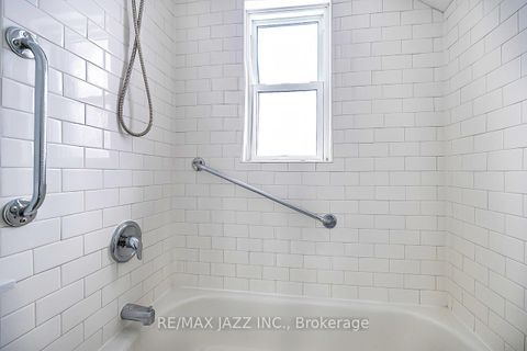 Photo 15 at 548 Front Street, Central, Oshawa