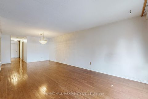 Photo 7 at 34 Yucatan Road, Pleasant View, Toronto