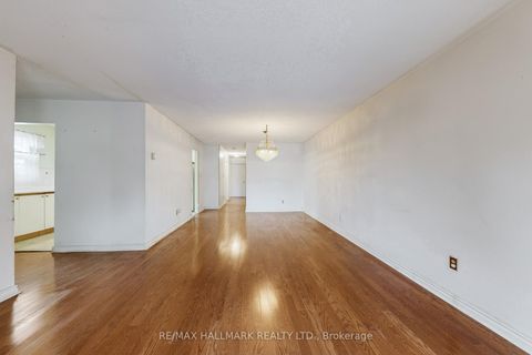 Photo 8 at 34 Yucatan Road, Pleasant View, Toronto