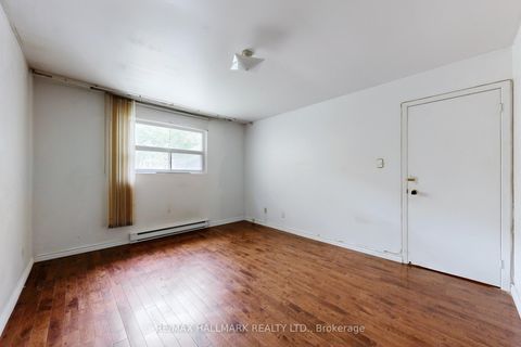 Photo 16 at 34 Yucatan Road, Pleasant View, Toronto