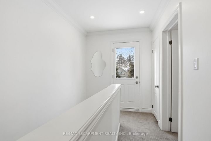Photo 18 at 110 Kensington Avenue S, Crown Point, Hamilton